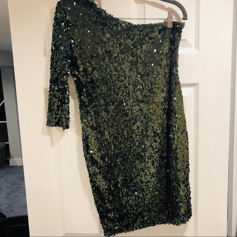 Blaque Label 2010 NYE Green Sequined Dress